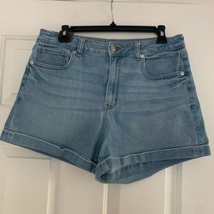 American eagle mom shorts